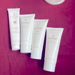 Mary Kay Satin Hands